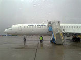 Сейчас в Краснодаре находится около 50 пассажиров авиакомпании "Континент", столько же в Геленджике. В Сочи - порядка 200 и около 150 человек в Анапе