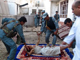 В общей сложности семь человек погибли в результате трех взрывов, произведенных террористами-смертниками в Афганистане