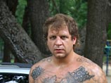 Российские бойцы ММА могут лишиться пальцев из-за кровавого пари Российские бойцы ММА могут лишиться пальцев из-за кровавого пари