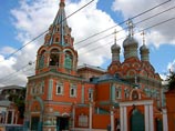 Сотрудники МЧС защитили храм в центре Москвы от сатанистов
