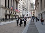 Угроза новой рецессии в США вызвала череду биржевых обвалов Угроза новой рецессии в США вызвала череду биржевых обвалов