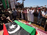 Он принял это решение в связи с убийством в минувшем июле командующего силами повстанцев генерала Абделя Фаттаха Юниса