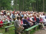 В Латвии действуют более 1000 религиозных объединений, членами которых являются более 832 тысяч верующих