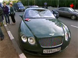 "Убийца на Bentley" из Москвы получил больше семи лет тюрьмы. Теперь его будут судить за изнасилование "Убийца на Bentley" из Москвы получил больше семи лет тюрьмы. Теперь его будут судить за изнасилование