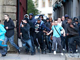 Толпа погромщиков в Манчестере, 9 августа 2011 года
