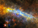 Телескопы NASA засняли в космосе "восклицательный знак", нарисованный галактиками (ФОТО)