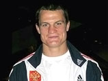 Известный российский боксер Роман Романчук, отсидевший 14 месяцев за причинение смерти по неосторожности, решил возобновить карьеру боксера и, возможно, попробовать свои силы на профессиональном ринге Известный российский боксер Роман Романчук, отсидевший 14 месяцев за причинение смерти по неосторожности, решил возобновить карьеру боксера и, возможно, попробовать свои силы на профессиональном ринге