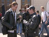 В проекте закона предлагается полностью запретить курение в большинстве публичных мест, оставить продажу табачных изделий только в крупных магазинах, причем без открытой выкладки, а также ввести минимальные цены на сигареты и систему ЕГАИС для табачных ко В проекте закона предлагается полностью запретить курение в большинстве публичных мест, оставить продажу табачных изделий только в крупных магазинах, причем без открытой выкладки, а также ввести минимальные цены на сигареты и систему ЕГАИС для табачных ко