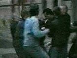 В Турции российские туристы подрались с сыном управляющего отелем и полицией В Турции российские туристы подрались с сыном управляющего отелем и полицией