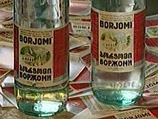 Российская санитарная служба намерена принять меры в отношении нелегальных поставщиков минеральной воды "Боржоми" из Белоруссии в Россию