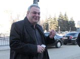 Саратовский депутат отбился от нападавших на трех "девятках" из пистолета Макарова