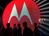 Если Google постепенно не продаст все активы Motorola Mobility за исключением обширного портфеля патентов, перед компанией встанет крайне непростая задача по интеграции и "реанимации" убыточного бизнеса приобретенной компании Если Google постепенно не продаст все активы Motorola Mobility за исключением обширного портфеля патентов, перед компанией встанет крайне непростая задача по интеграции и "реанимации" убыточного бизнеса приобретенной компании
