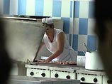 Житель города обратился в полицию с требованием причислить продажу мясной продукции с названием "Грузинчики жареные" к экстремистским проявлениям Житель города обратился в полицию с требованием причислить продажу мясной продукции с названием "Грузинчики жареные" к экстремистским проявлениям