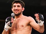 Расул Мирзаев поссорился с 19-летним студентом Иваном Агафоновым, дело дошло до драки, и боец отправил юношу в глубокий нокаут. Спустя четыре дня молодой человек умер в больнице Расул Мирзаев поссорился с 19-летним студентом Иваном Агафоновым, дело дошло до драки, и боец отправил юношу в глубокий нокаут. Спустя четыре дня молодой человек умер в больнице
