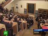 Министр Фурсенко выступил за поэтапную сдачу ЕГЭ в школе