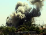 Как отмечает агентство, территория, контролируемая войсками Муамара Каддафи, быстро сокращается, а мятежники при поддержке авиации НАТО все ближе и ближе подходят к столице страны - городу Триполи