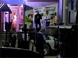 Накануне в Махачкале неподалеку от супермаркета "Ястреб" был совершен двойной теракт, в результате которого ранения получили более 20 человек, в том числе шестеро полицейских и трое детей