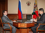 Медведев с главой Кубани Ткачевым задумали искоренить алкоголизм, заменив водку на вино