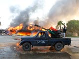 Армия Каддафи не сдается: бои с повстанцами идут за Аджелат и Сабху. Десятки ракет "Град" выпущены по Триполи