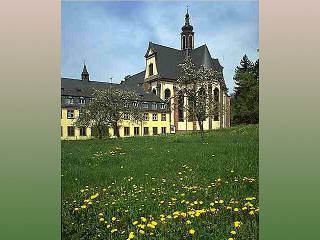 Древнее аббатство в Германии может "перквалифицироваться"