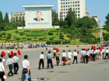 СМИ КНДР: Северокорейцы тоскуют по Ким Чен Иру, уехавшему в Россию