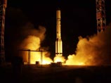 "Экспресс-АМ4", выведенный на нерасчетную орбиту, будет находиться на ней многие годы, угрожая работоспособным космическим аппаратам - и российским, и иностранным, считает источник "Интерфакса" в космической отрасли