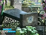 Девочка-первоклашка с другом пришли за конфетами на кладбище под Челябинском и устроили там разгром