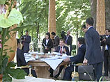 Медведев на саммите в Душанбе обсудит с лидерами СНГ газовые проблемы и наркотрафик 