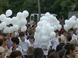 В Беслане прошла акция памяти жертв теракта: в небо взлетели 334 шара