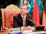 Российский президент Дмитрий Медведев начал свою речь на саммите с критики, отметив, что заявления об аморфности и слабом выполнении принятых в рамках СНГ обязательств часто справедливы и верны