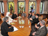   Предстоятель Румынской православной церкви Патриарх Даниил встретился накануне с Главным раввином Румынии Менахемом Хакохеном