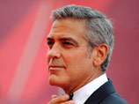 На втором месте по баллам оказались сразу две картины - психологическо-политический триллер Джорджа Клуни "Мартовские иды" (The Ides of March), который был фильмом открытия
