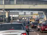 Москва стоит: на Третьем кольце 10-километровая пробка, на Садовом авария со скорой Москва стоит: на Третьем кольце 10-километровая пробка, на Садовом авария со скорой