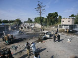 В пакистанском городе Кветта, расположенном близ границы с Афганистаном и Ираном, террористы-смертники привели в действие две бомбы