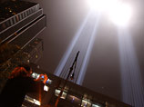 Акция Tribute in Light на месте Всемирного торгового центра в Нью-Йорке, 11 сентября 2009 года