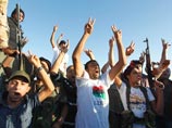 Столкновения между сторонами возобновились за несколько часов до истечения ультиматума, который был выдвинут новыми ливийскими властями, намеревавшимися взять последние оплоты Каддафи без боя