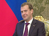 Российский глава государства, приветствуя Кэмерона в Кремле, отметил, что "встреч на таком уровне и визитов британского премьера в РФ не было довольно много лет"