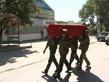 Ростовские чиновники прервали похороны советских воинов: это просто "два мешка костей"