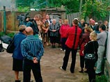 Украинское село встало на защиту юриста, застрелившего главу ОВД во время "отработки территории" Украинское село встало на защиту юриста, застрелившего главу ОВД во время "отработки территории"