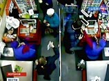 "Проведенная проверка показала, что сотрудники магазина действовали по инструкции" "Проведенная проверка показала, что сотрудники магазина действовали по инструкции"