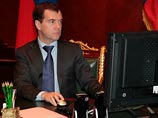 Медведев, которому исполняется 46 лет, справит день рождения на работе. Что дарят президенту Медведев, которому исполняется 46 лет, справит день рождения на работе. Что дарят президенту