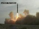 "Наибольшую угрозу безопасности для всего мира представляет Иран, обладающий ядерным оружием. И у Обамы была реальная возможность оказать давление на эту страну, но он ее упустил...", - отметил Ромни