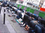 Во Франции вступает в силу запрет на молитвы на улицах