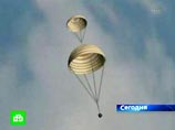 Спускаемый аппарат именного корабля "Союз" с тремя космонавтами из экипажа МКС-27/28 сегодня в 08:00 по московскому времени совершил посадку в казахстанской степи Спускаемый аппарат именного корабля "Союз" с тремя космонавтами из экипажа МКС-27/28 сегодня в 08:00 по московскому времени совершил посадку в казахстанской степи