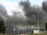 Жителей австралийской столицы эвакуировали из-за пожара на химзаводе - оттуда валит ядовитый дым (ВИДЕО)