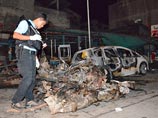 По имеющейся информации, три радиоуправляемых взрывных устройства были спрятаны в мотоциклы и приведены в действие с интервалом в 40 минут в туристическом городке Сунгай Колок на юге страны