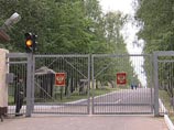 В Курске "деды" подожгли новобранца, обмотав его туалетной бумагой В Курске "деды" подожгли новобранца, обмотав его туалетной бумагой