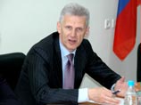 Министр образования и науки Андрей Фурсенко, который добился ввода ЕГЭ для выпускников школ, хочет ввести аналогичный экзамен и для учащихся, которые заканчивают вузы, заменив им нынешние государственные экзамены Министр образования и науки Андрей Фурсенко, который добился ввода ЕГЭ для выпускников школ, хочет ввести аналогичный экзамен и для учащихся, которые заканчивают вузы, заменив им нынешние государственные экзамены