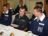 В бухте Камчатки сейнер столкнулся со стратегическим ракетным подводным крейсером Тихоокеанского флота В бухте Камчатки сейнер столкнулся со стратегическим ракетным подводным крейсером Тихоокеанского флота