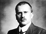 Российскую подданную Сабину Шпильрейн привезли Юнгу в 1904 году Российскую подданную Сабину Шпильрейн привезли Юнгу в 1904 году
